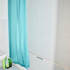Отель Central 1 Bedroom Flat With Garden In Brighton ванная