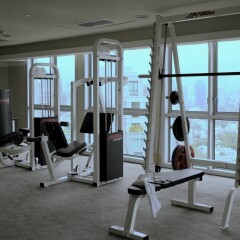 Отель Mayfair, Bangkok - Marriott Executive Apartments Таиланд, Бангкок - 1 отзыв об отеле, цены и фото номеров - забронировать отель Mayfair, Bangkok - Marriott Executive Apartments онлайн фитнесс-зал фото 2