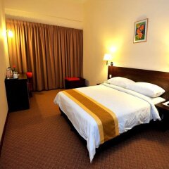 Hotel Tanjong Vista in Kuala Terengganu, Malaysia from 38$, photos, reviews - zenhotels.com guestroom photo 3