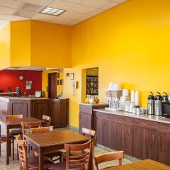 Отель Econo Lodge Effingham питание