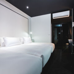 Blu Monkey Hub and Hotel Phuket комната для гостей фото 4