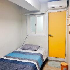 Отель 24 Guesthouse Jongno Tower Сеул комната для гостей