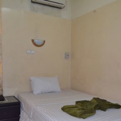 Hotel Finesse in Kintsana, Republic of the Congo from 148$, photos, reviews - zenhotels.com guestroom photo 4