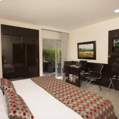 Porton Medellin Hotel удобства в номере