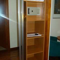 Hotel Viladomat Managed by Silken сейф в номере