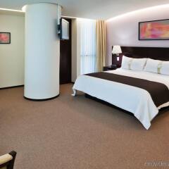 Holiday Inn Hotel & Suites Medica Sur Мехико комната для гостей фото 3