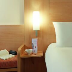Отель ibis Cannes Plage La Bocca Франция, Канны - отзывы, цены и фото номеров - забронировать отель ibis Cannes Plage La Bocca онлайн удобства в номере