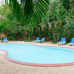 Отель Fullmoon Beach Resort бассейн