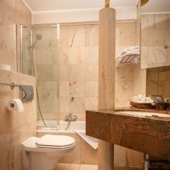 Отель The Originals Hostellerie Ter Heide Бельгия, Каприйке - отзывы, цены и фото номеров - забронировать отель The Originals Hostellerie Ter Heide онлайн ванная фото 2