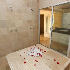 Hotel Villamar Princesa Suites ванная