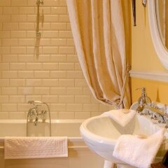 Отель Brugsche Suites - Luxury Guesthouse ванная
