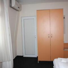 Hotel Orlando сейф в номере