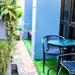 Rich8 Hostel Бангкок балкон