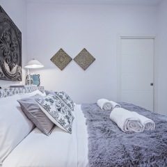 Отель Sweet Inn Apartments Plaza España - Sants Испания, Барселона - отзывы, цены и фото номеров - забронировать отель Sweet Inn Apartments Plaza España - Sants онлайн комната для гостей
