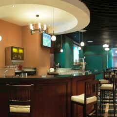 Park Regis Kris Kin Hotel гостиничный бар