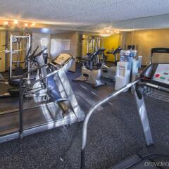 Отель Best Western Valencia Inn США, Санта-Кларита - отзывы, цены и фото номеров - забронировать отель Best Western Valencia Inn онлайн фитнесс-зал фото 2