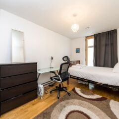 Отель NEW 2 Bedroom Flat in the Heart of Holloway комната для гостей