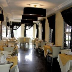 Отель Calabar Harbour Resort SPA Нигерия, Калабар - отзывы, цены и фото номеров - забронировать отель Calabar Harbour Resort SPA онлайн питание фото 2