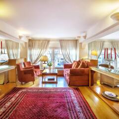 Minerva Premier Hotel интерьер отеля
