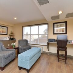 Отель Super 8 by Wyndham Calgary/Airport Канада, Калгари - отзывы, цены и фото номеров - забронировать отель Super 8 by Wyndham Calgary/Airport онлайн комната для гостей фото 2