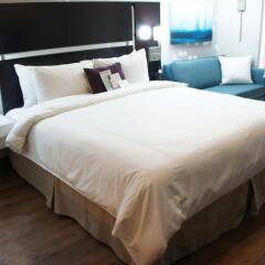Отель Homewood Suites Midtown Manhattan Times Square South комната для гостей