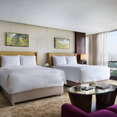 Отель JW Marriott Hotel Shenzhen Китай, Шэньчжэнь - отзывы, цены и фото номеров - забронировать отель JW Marriott Hotel Shenzhen онлайн комната для гостей