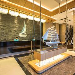 The Marina Phuket Hotel интерьер отеля