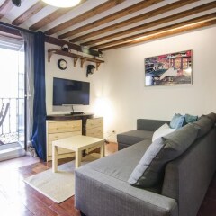 Отель Lollipop Flats City Centre Royal Suite Испания, Мадрид - отзывы, цены и фото номеров - забронировать отель Lollipop Flats City Centre Royal Suite онлайн