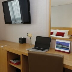 Отель Ramada by Wyndham Seoul Dongdaemun Сеул удобства в номере