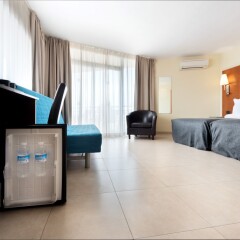 Отель Mainare Playa by CheckIN Hoteles Испания, Фуэнхирола - отзывы, цены и фото номеров - забронировать отель Mainare Playa by CheckIN Hoteles онлайн