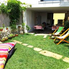Отель YOURS GuestHouse Porto детские мероприятия