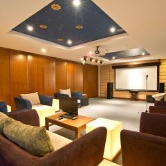 Отель Lasalle Suites & Spa развлечения