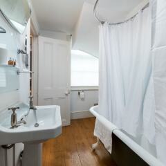 Отель Classic Covent Garden Home by Trafalgar Square ванная