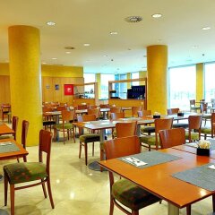 Отель City Express Santander Parayas Испания, Сантандер - отзывы, цены и фото номеров - забронировать отель City Express Santander Parayas онлайн питание фото 3