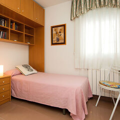 Отель Front Beach - Four Bedroom Испания, Калафель - отзывы, цены и фото номеров - забронировать отель Front Beach - Four Bedroom онлайн комната для гостей фото 2