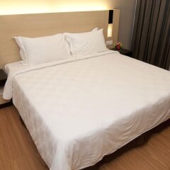 Отель Pearl Suites Swiss Garden Residences Малайзия, Куала-Лумпур - отзывы, цены и фото номеров - забронировать отель Pearl Suites Swiss Garden Residences онлайн комната для гостей фото 3