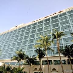 Отель Crowne Plaza Jeddah пляж