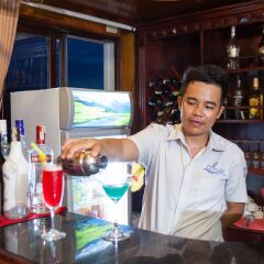 Отель Halong Lavender Cruises гостиничный бар