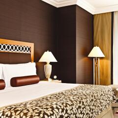 Отель Fairmont Dubai ОАЭ, Дубай - отзывы, цены и фото номеров - забронировать отель Fairmont Dubai онлайн комната для гостей фото 3