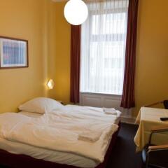 Отель Kieler Hof Германия, Гамбург - 2 отзыва об отеле, цены и фото номеров - забронировать отель Kieler Hof онлайн сейф в номере