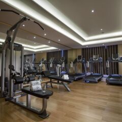 Classical Plaza Hotel фитнесс-зал
