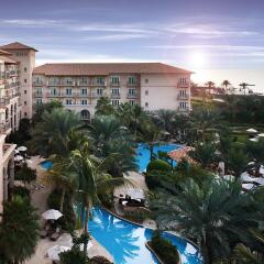Отель The Ritz-Carlton, Dubai балкон
