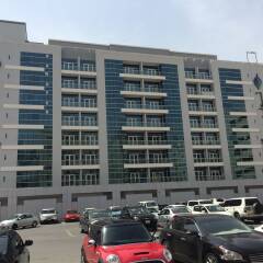 Tulip Hotel Apartments парковка