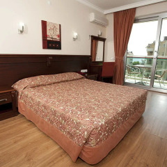 Alkan Hotel Мармарис комната для гостей