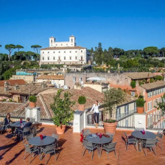Отель The Inn at the Spanish Steps - Small Luxury Hotels Италия, Рим - отзывы, цены и фото номеров - забронировать отель The Inn at the Spanish Steps - Small Luxury Hotels онлайн бассейн фото 2