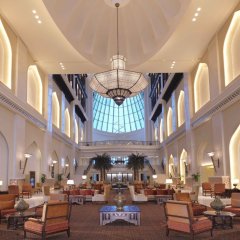 Отель Bab Al Qasr Biltmore Hotel ОАЭ, Абу-Даби - 1 отзыв об отеле, цены и фото номеров - забронировать отель Bab Al Qasr Biltmore Hotel онлайн интерьер отеля фото 3