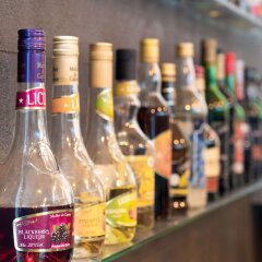 Отель Comfort Inn Ponta Delgada Португалия, Понта-Делгада - отзывы, цены и фото номеров - забронировать отель Comfort Inn Ponta Delgada онлайн гостиничный бар