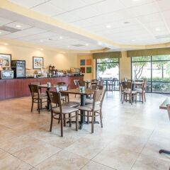 Отель Comfort Suites Atlanta Airport питание фото 2