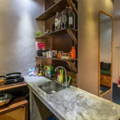 Отель HoLo Opera Saigon Serviced HomeStay в номере