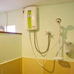 Отель Steve Boutique Hostel Таиланд, Бангкок - отзывы, цены и фото номеров - забронировать отель Steve Boutique Hostel онлайн ванная